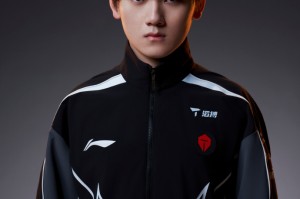 哥哥的颜值！LPL官方晒TES出征图：长风破晓，滔声撼城