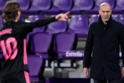 星空体育下载-欧冠皇马仅剩首发一套 齐祖如何应对真蓝黑强攻？