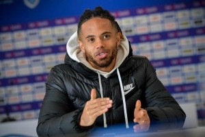 星空体育-曝上港相中比甲豪门25岁边锋 身价达900万欧